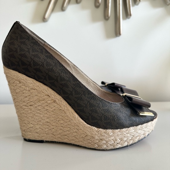 Michael Kors Wedge Heel Brown - Picture 2 of 7